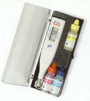 iq120-125_professional_ph_meter.jpg (9320 octets)